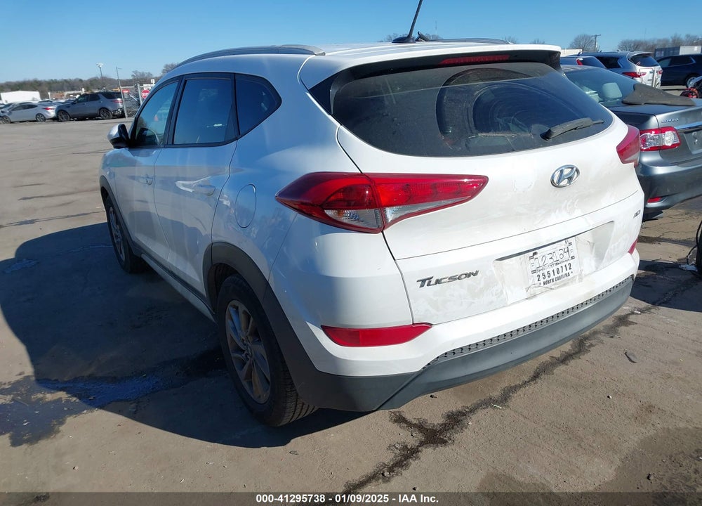 2017 HYUNDAI TUCSON SE VIN: KM8J3CA48HU406509