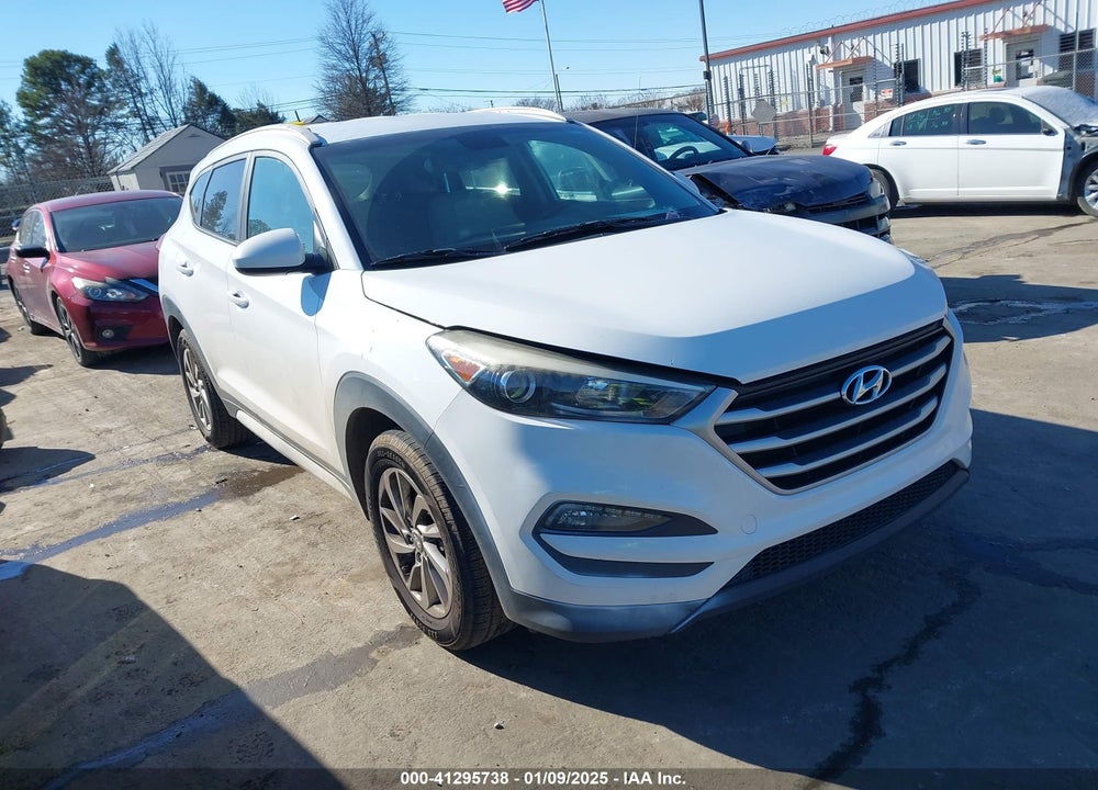 2017 HYUNDAI TUCSON SE VIN: KM8J3CA48HU406509