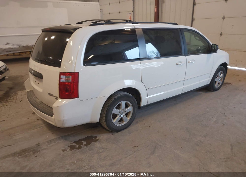2010 DODGE GRAND CARAVAN HERO VIN: 2D4RN3D15AR499014