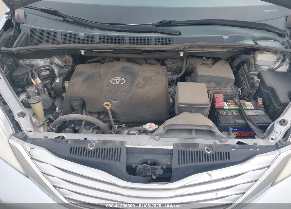 2017 TOYOTA SIENNA LE 8 PASSENGER VIN: 5TDKZ3DCXHS798164