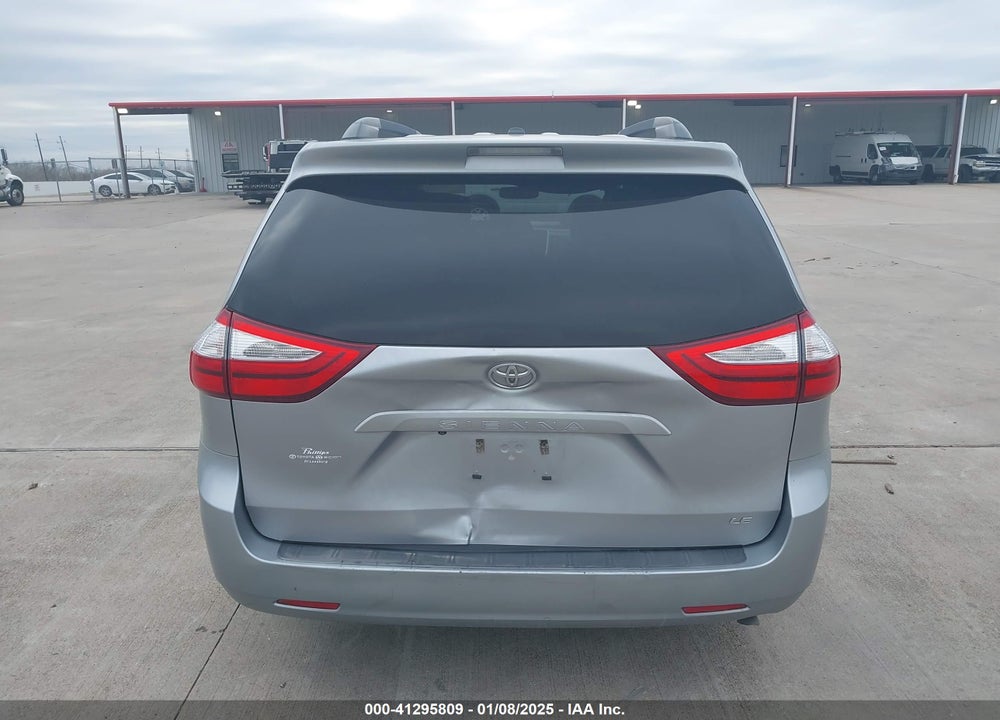 2017 TOYOTA SIENNA LE 8 PASSENGER VIN: 5TDKZ3DCXHS798164