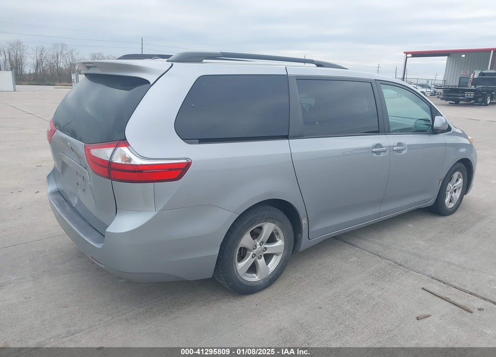 2017 TOYOTA SIENNA LE 8 PASSENGER VIN: 5TDKZ3DCXHS798164