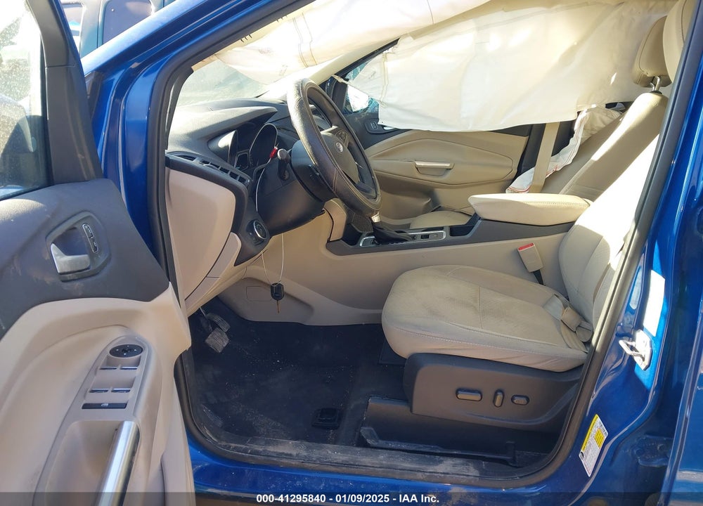 2017 FORD ESCAPE SE VIN: 1FMCU9GD4HUC61744