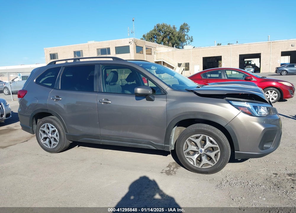 2019 SUBARU FORESTER PREMIUM VIN: JF2SKAEC2KH457846