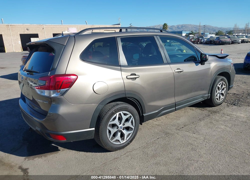 2019 SUBARU FORESTER PREMIUM VIN: JF2SKAEC2KH457846