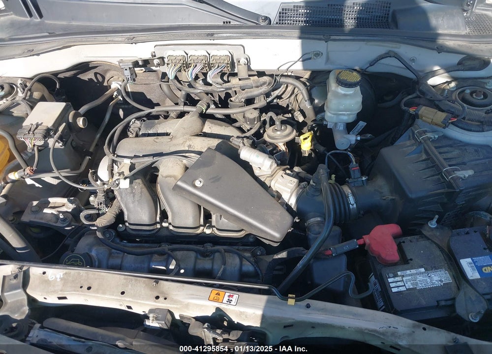 2008 FORD ESCAPE XLT VIN: 1FMCU03118KB46165