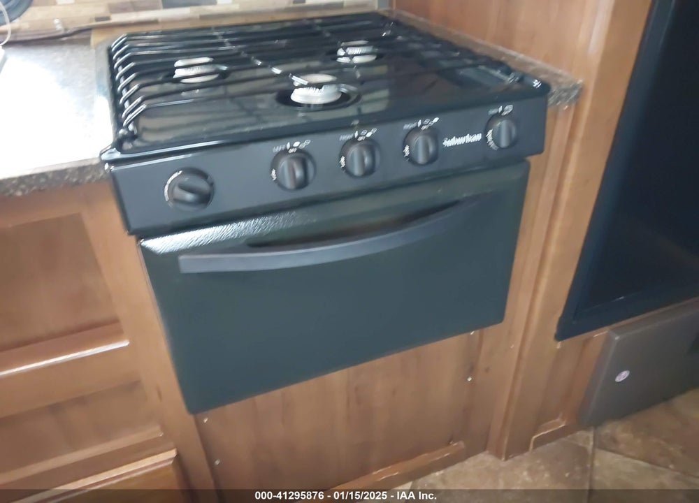 2013 HEARTLAND RV PROWLER SERIES M-26P VIN: 5SFPB3022DE264242