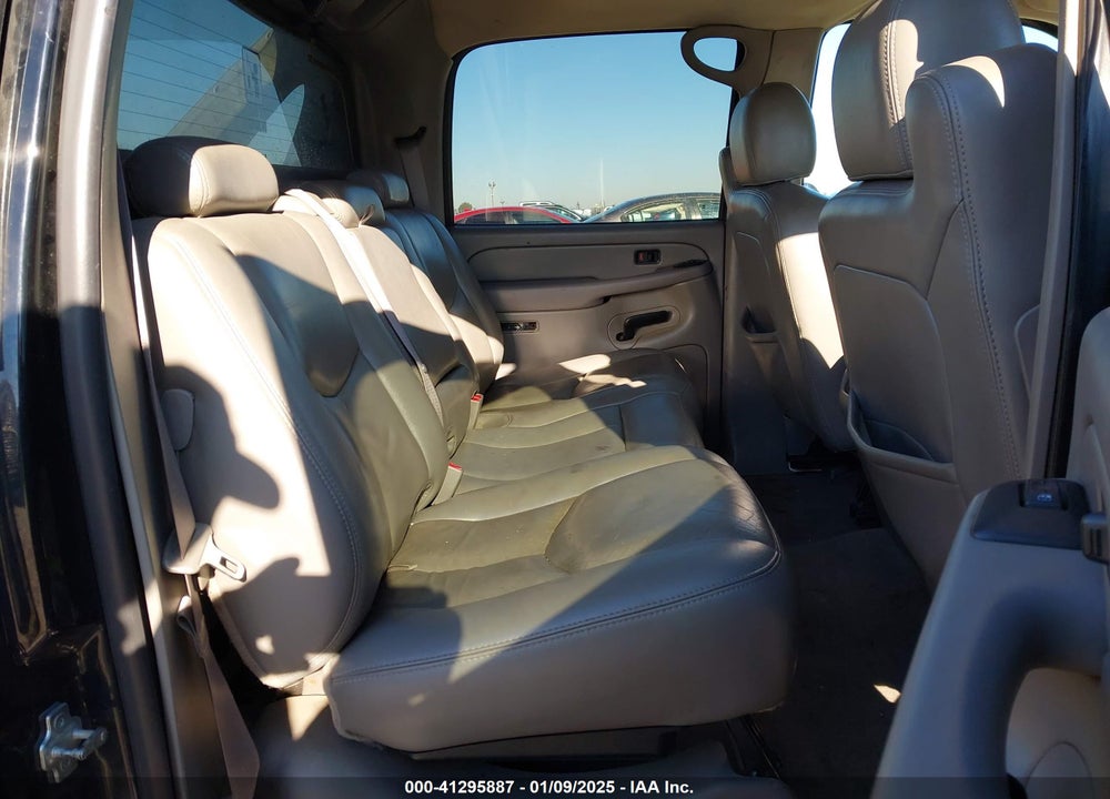 2005 CHEVROLET AVALANCHE 1500 Z71 VIN: 3GNEK12Z45G281022