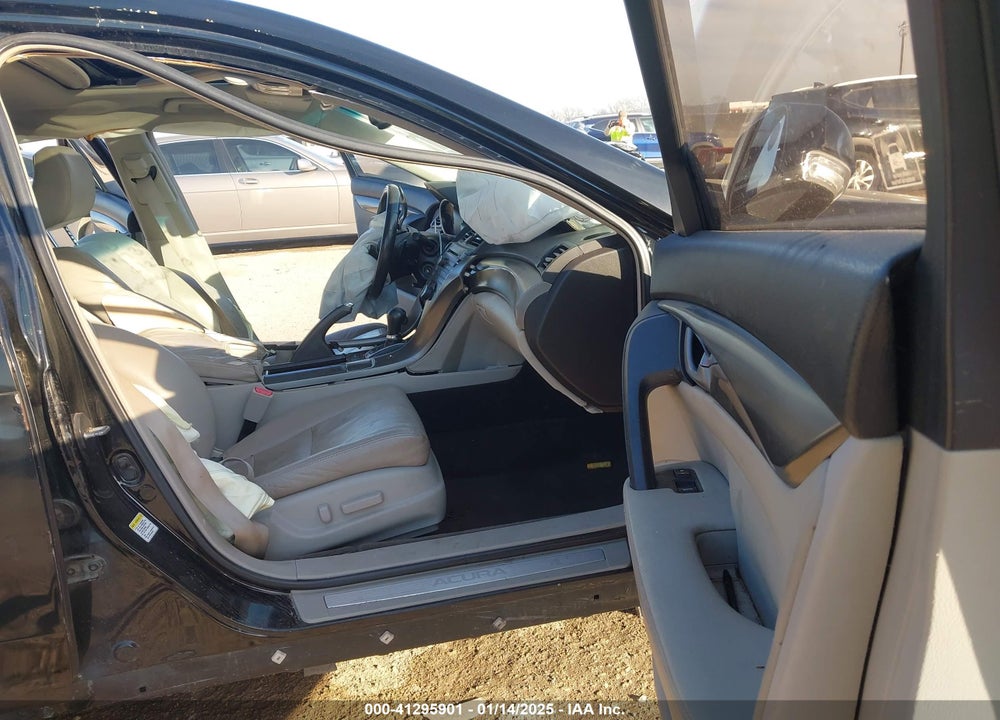 2013 ACURA TL VIN: 19UUA8F27DA016431