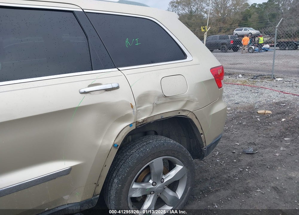2011 JEEP GRAND CHEROKEE OVERLAND VIN: 1J4RR6GT3BC640554
