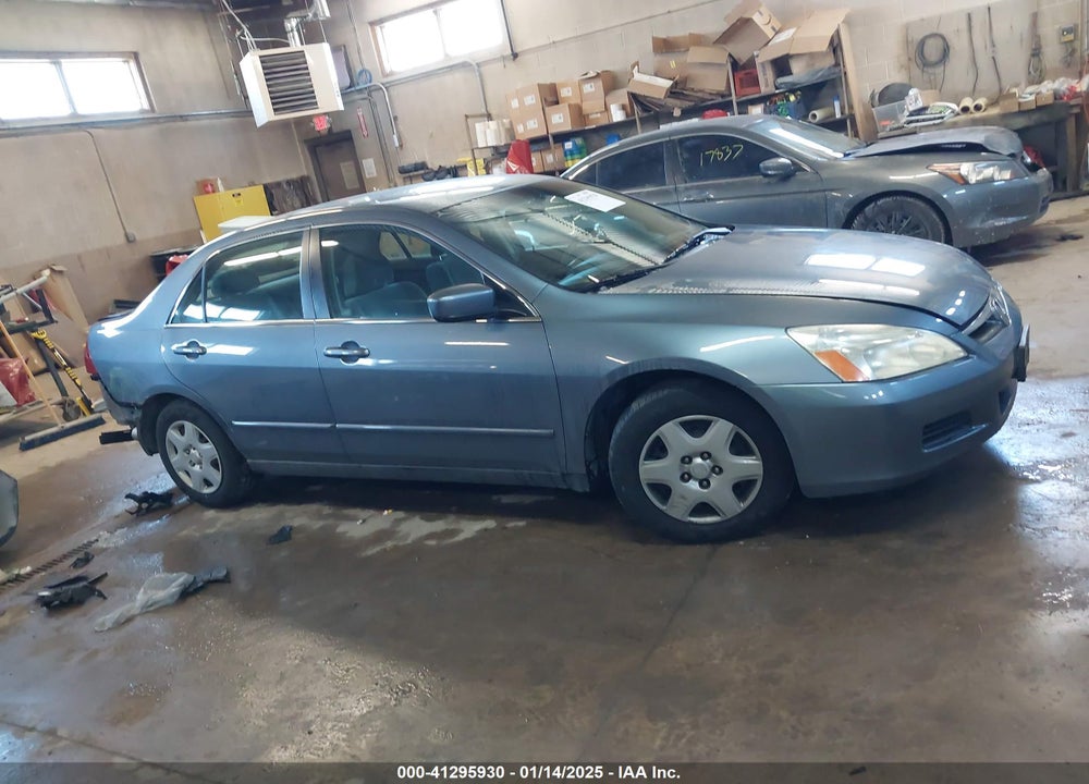2007 HONDA ACCORD 2.4 LX VIN: 1HGCM56417A023141