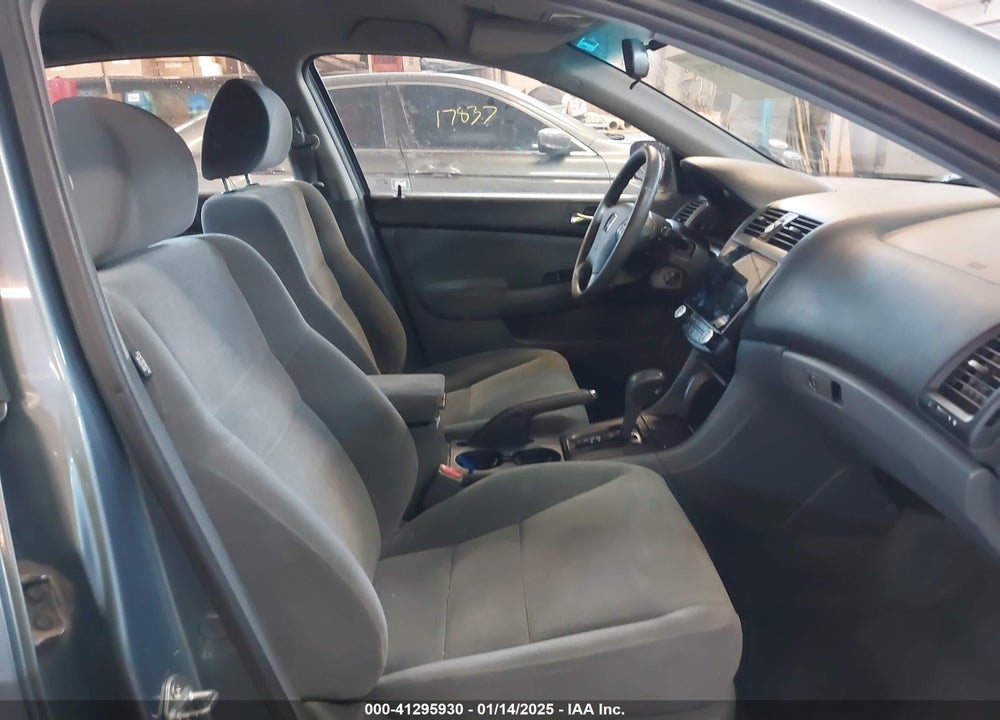 2007 HONDA ACCORD 2.4 LX VIN: 1HGCM56417A023141