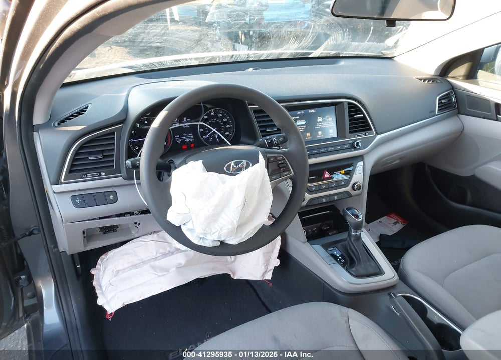 2018 HYUNDAI ELANTRA VIN: 5NPD74LF8JH386241