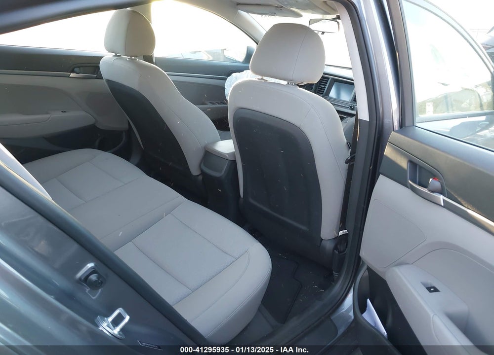 2018 HYUNDAI ELANTRA VIN: 5NPD74LF8JH386241