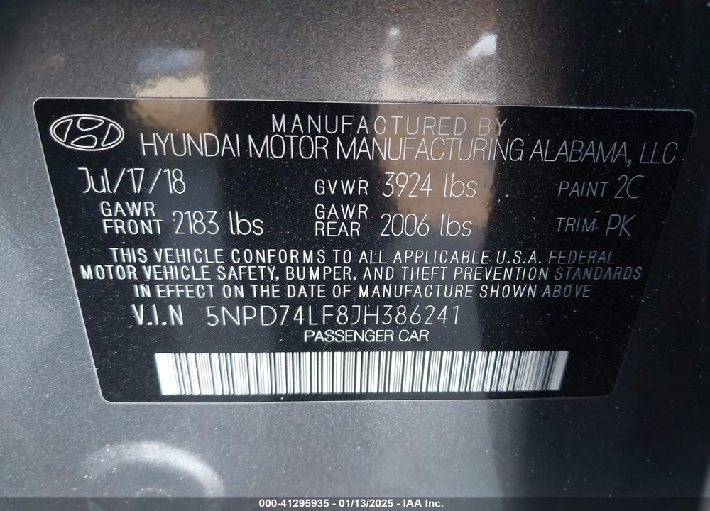 2018 HYUNDAI ELANTRA VIN: 5NPD74LF8JH386241