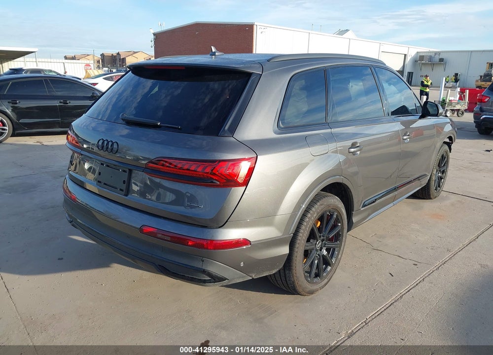 2024 AUDI Q7 VIN: WA1LCBF76RD010388