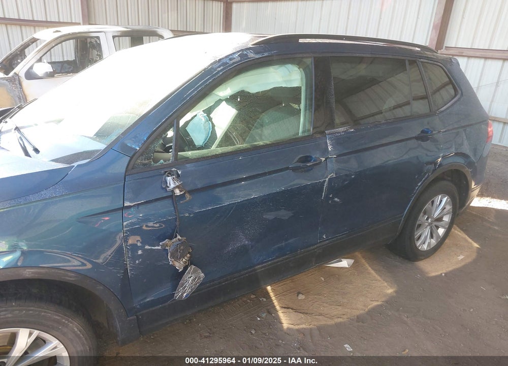 2018 VOLKSWAGEN TIGUAN 2.0T S VIN: 3VV1B7AX9JM047630