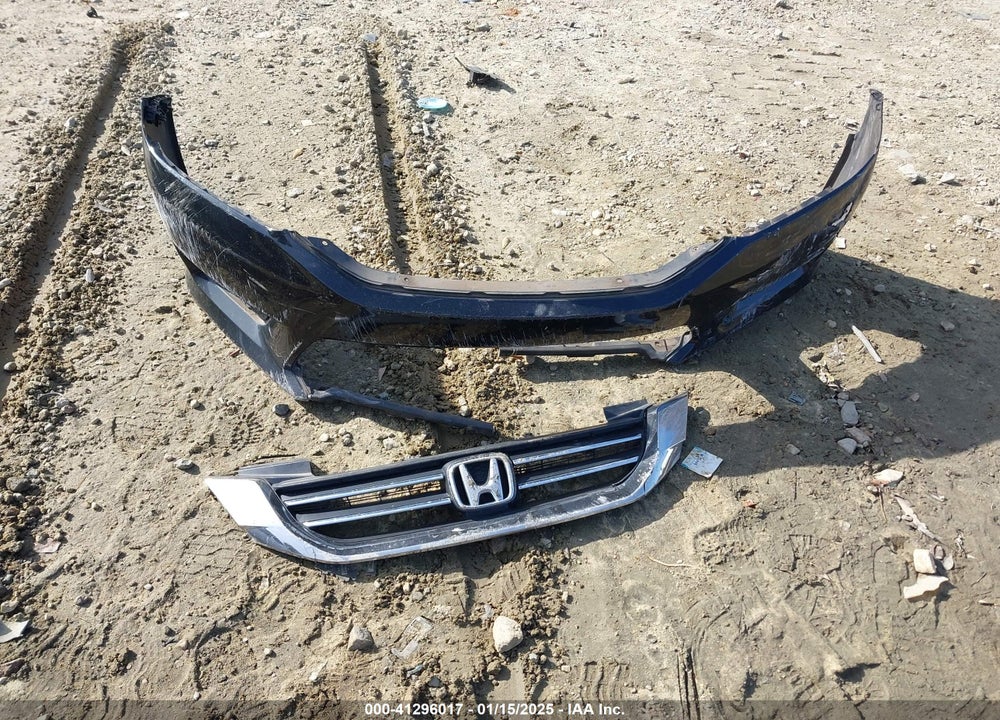 2013 HONDA ACCORD VIN: 1HGCR2F71DA172381