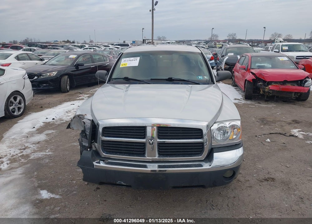 2005 DODGE DAKOTA SLT VIN: 1D7HW42N65S220388