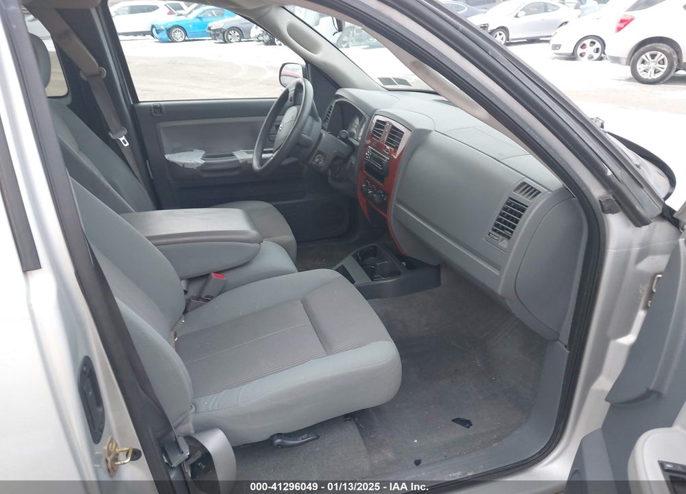 2005 DODGE DAKOTA SLT VIN: 1D7HW42N65S220388