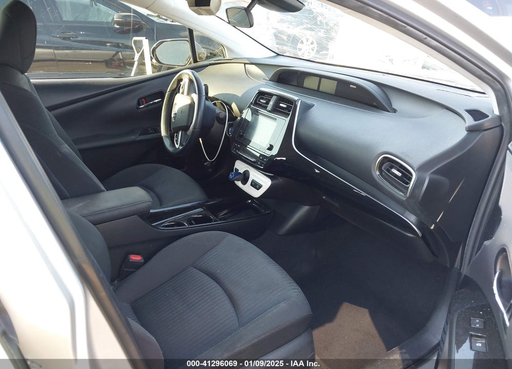 2018 TOYOTA PRIUS VIN: JTDKARFU0J3546270