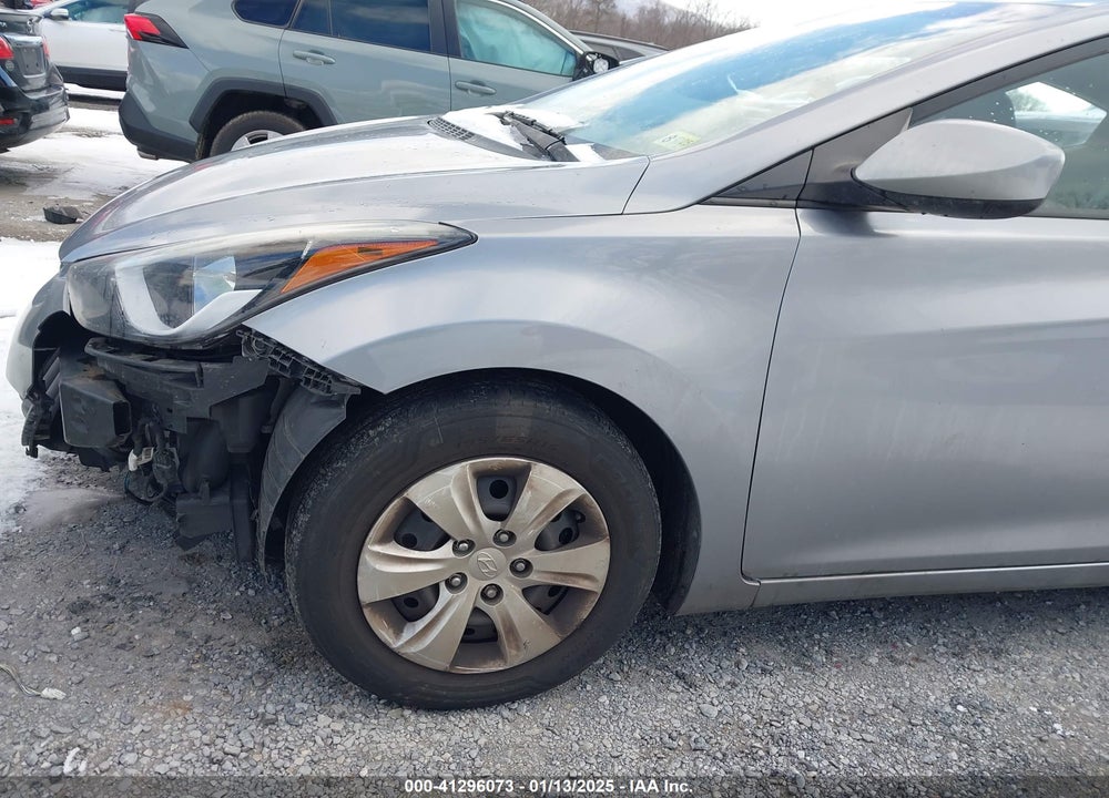 2016 HYUNDAI ELANTRA SE VIN: 5NPDH4AEXGH745511