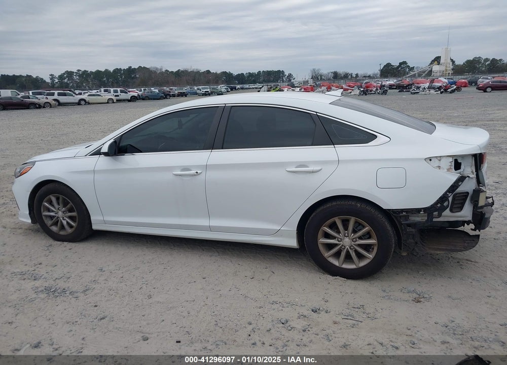 2018 HYUNDAI SONATA VIN: 5NPE24AFXJH638030