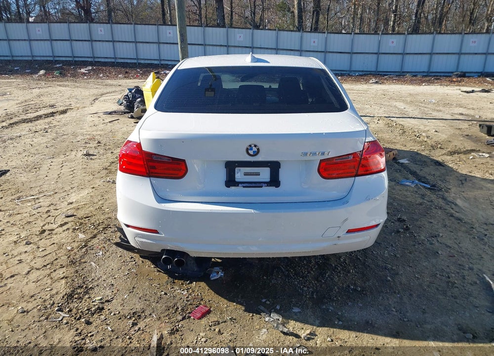 2013 BMW 328 VIN: WBA3C1G55DNR49447