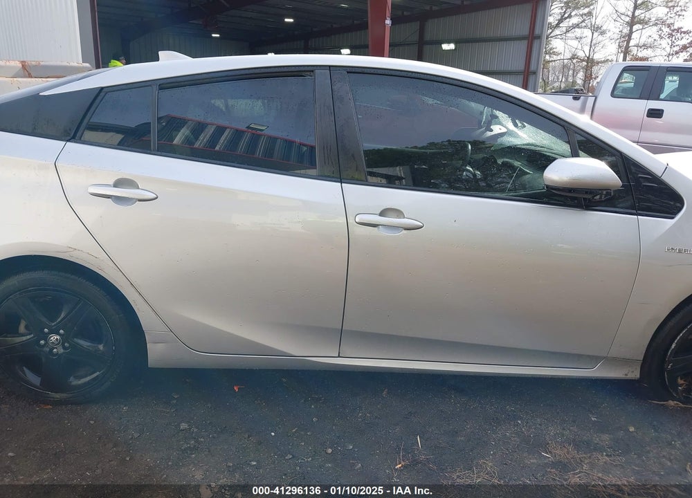 2016 TOYOTA PRIUS FOUR TOURING VIN: JTDKARFU0G3022528