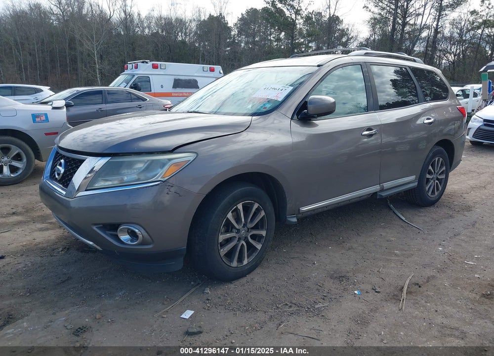 2013 NISSAN PATHFINDER SL VIN: 5N1AR2MN3DC682156