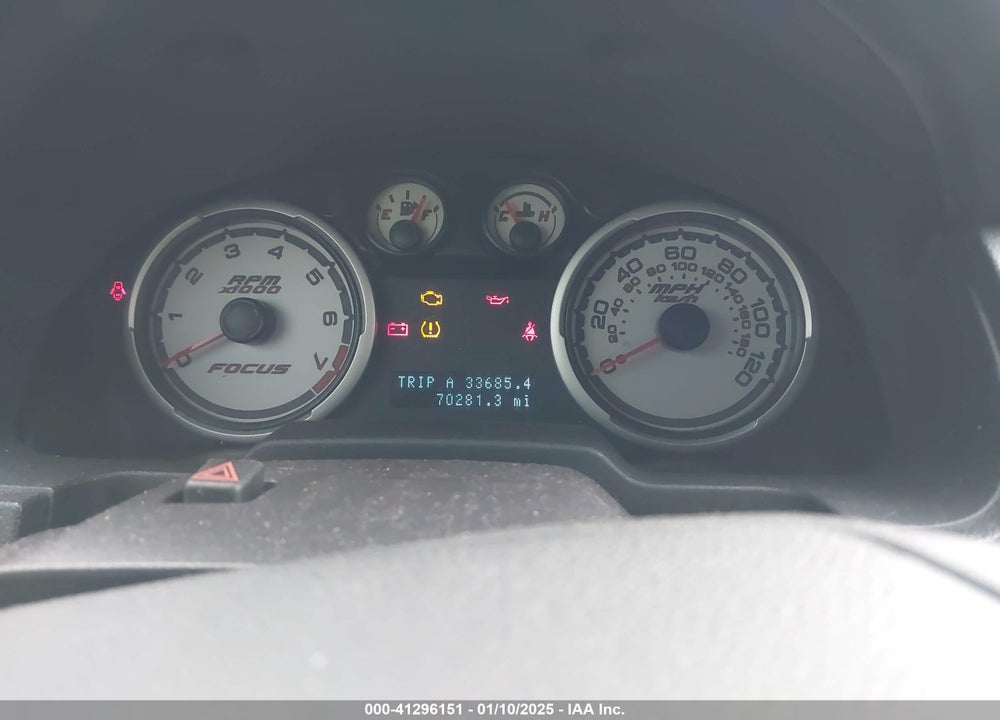 2011 FORD FOCUS SE VIN: 1FAHP3FN0BW139604
