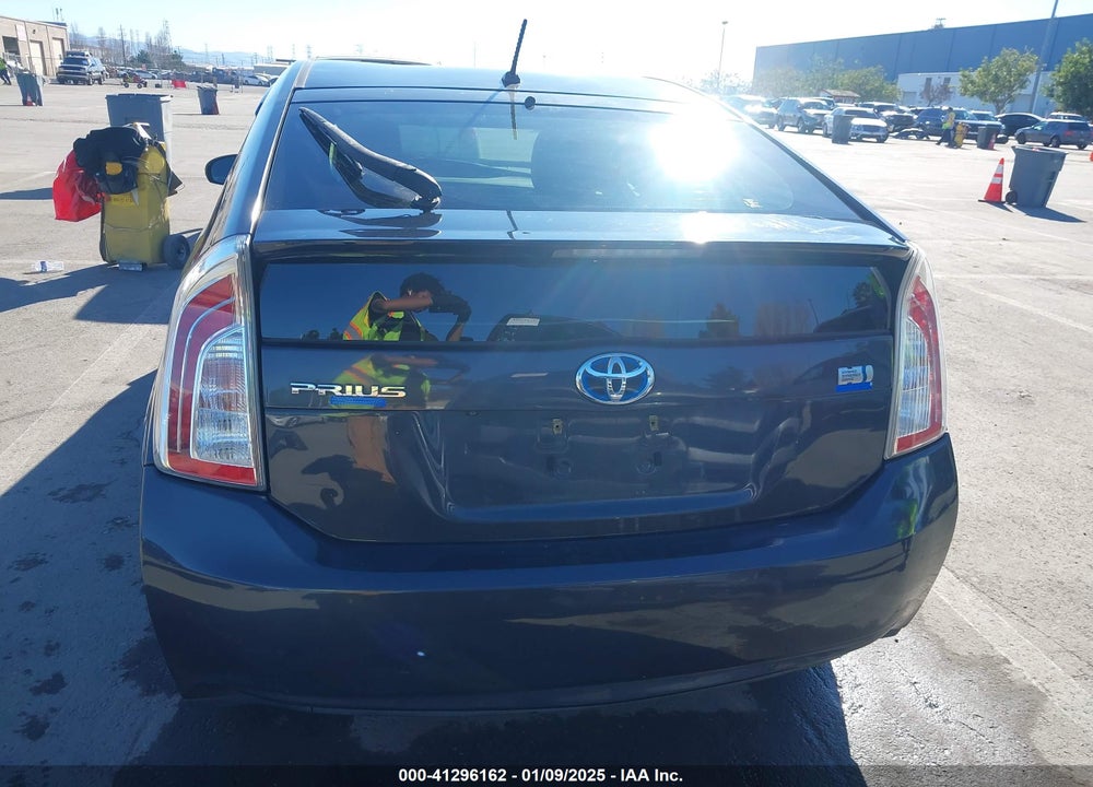 2015 TOYOTA PRIUS TWO VIN: JTDKN3DU5F0484345