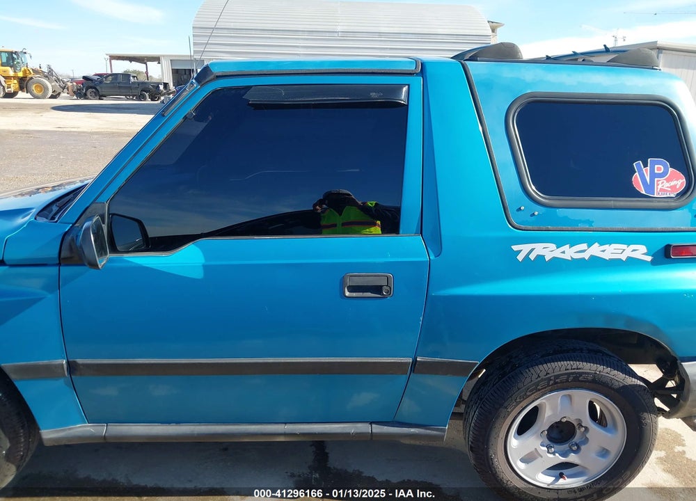 1997 GEO TRACKER SOFTTOP VIN: 2CNBE1865V6904672