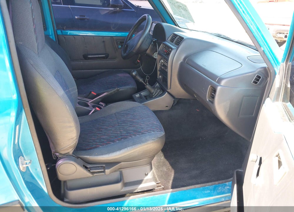 1997 GEO TRACKER SOFTTOP VIN: 2CNBE1865V6904672