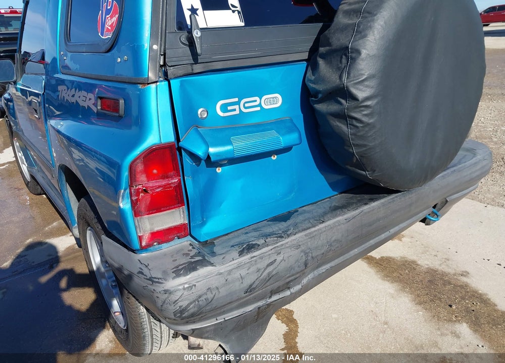 1997 GEO TRACKER SOFTTOP VIN: 2CNBE1865V6904672
