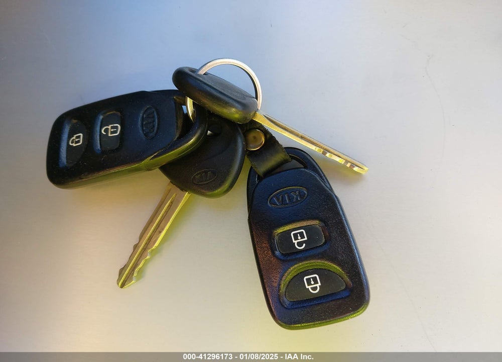 2010 KIA SOUL VIN: KNDJT2A2XA7165781