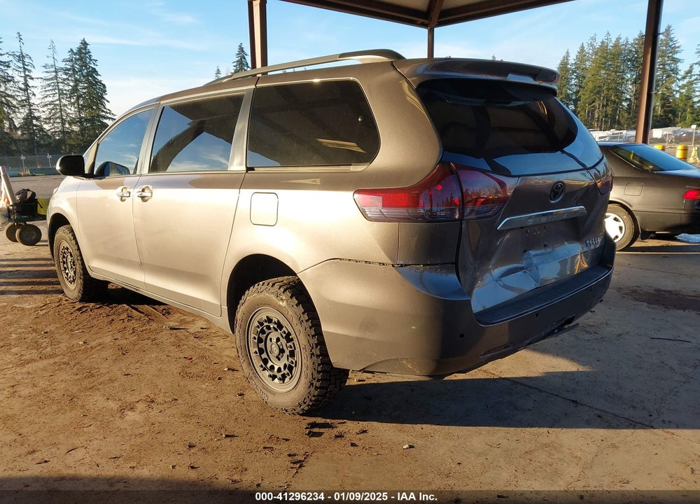 2011 TOYOTA SIENNA XLE LIMITED VIN: 5TDDK3DC0BS023652
