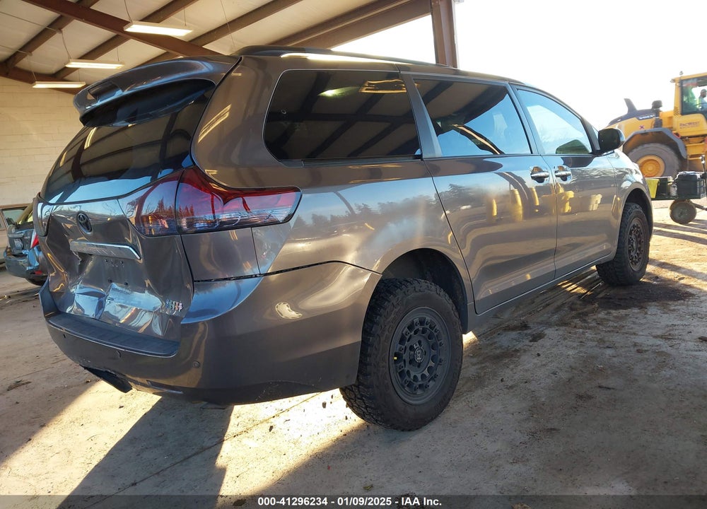 2011 TOYOTA SIENNA XLE LIMITED VIN: 5TDDK3DC0BS023652