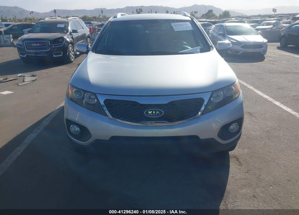 2012 KIA SORENTO LX VIN: 5XYKT3A64CG206991