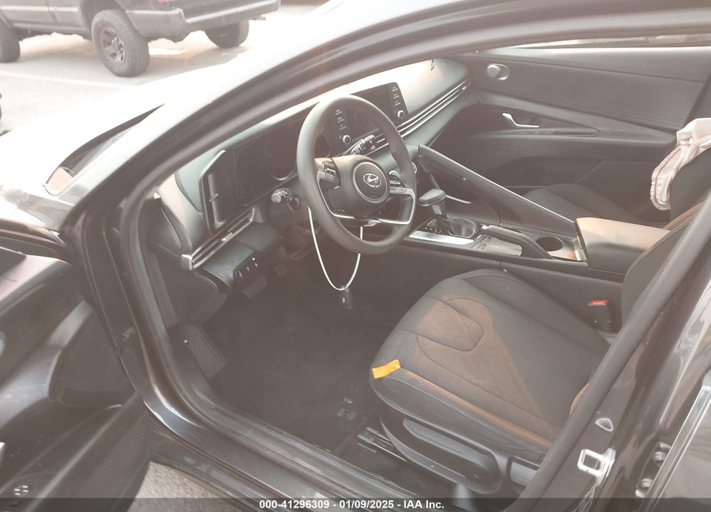 2022 HYUNDAI ELANTRA VIN: 5NPLL4AG1NH078028