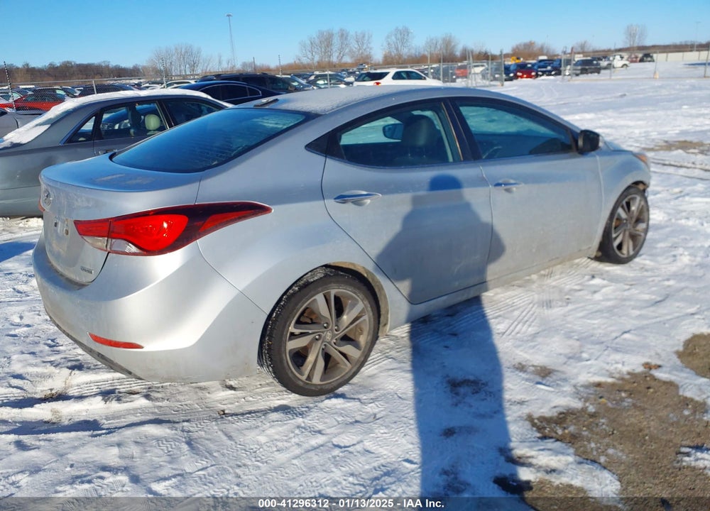 2014 HYUNDAI ELANTRA VIN: 5NPDH4AE2EH469418