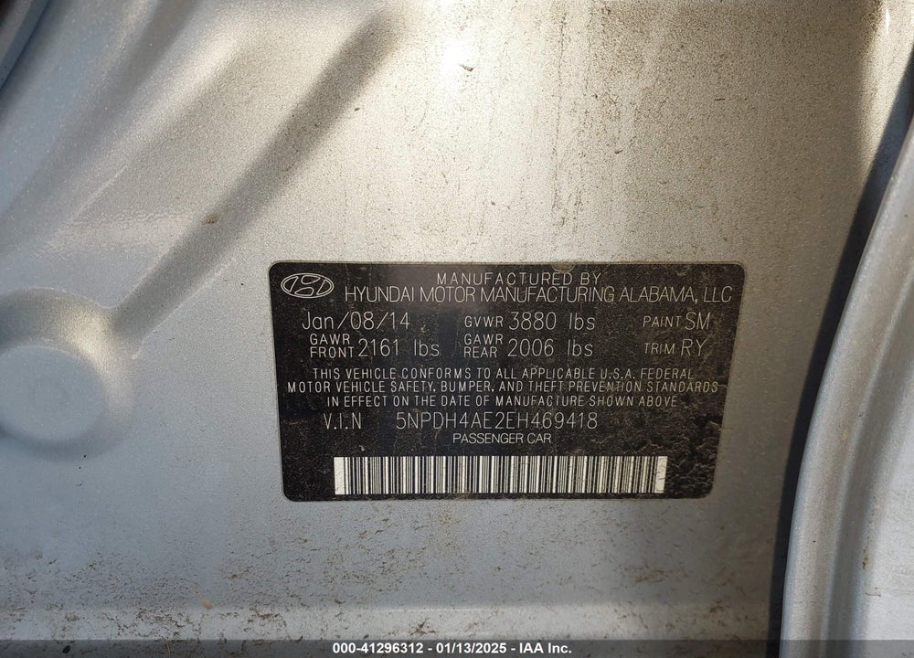 2014 HYUNDAI ELANTRA VIN: 5NPDH4AE2EH469418