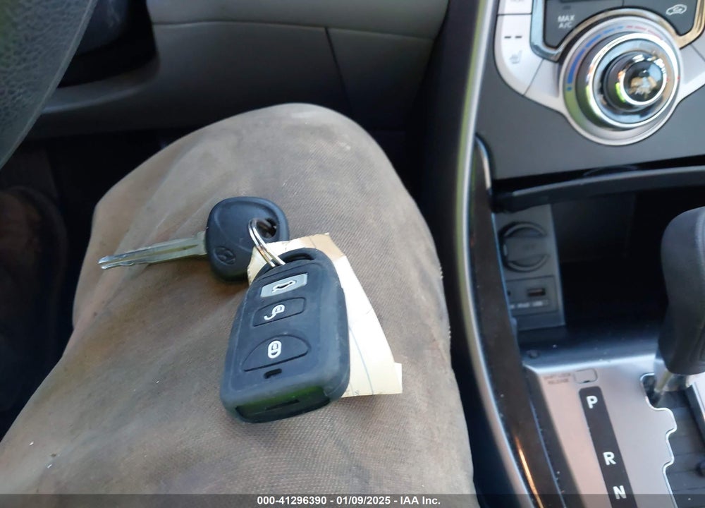 2013 HYUNDAI ELANTRA GLS VIN: KMHDH4AE4DU948908