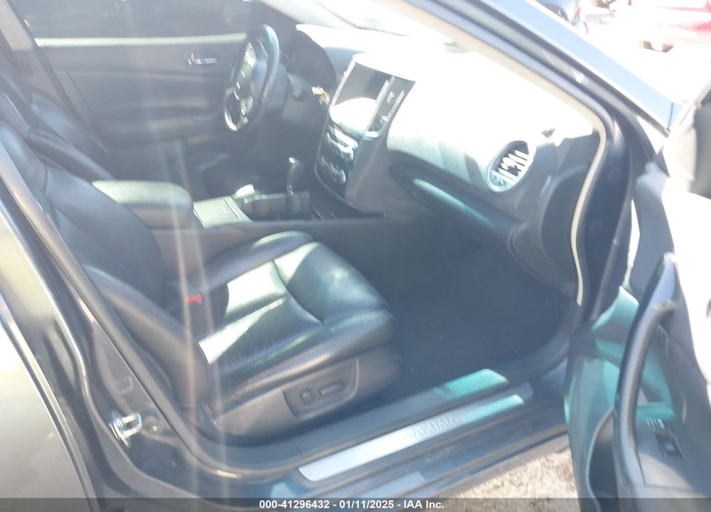 2011 NISSAN MAXIMA VIN: 1N4AA5AP1BC821481