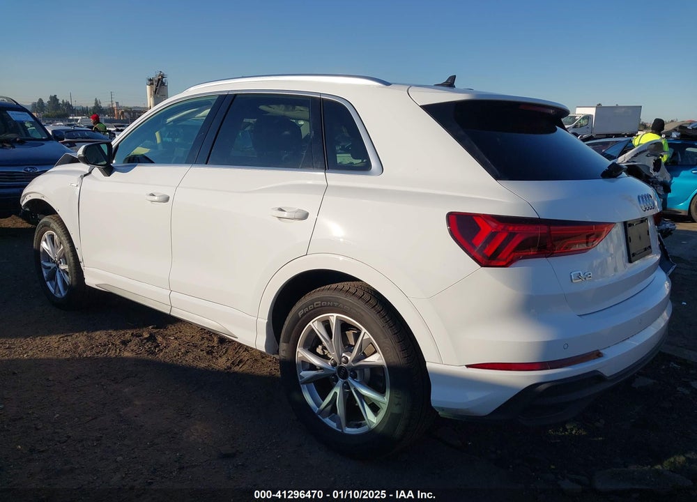 2024 AUDI Q3 VIN: WA1DECF32R1031144