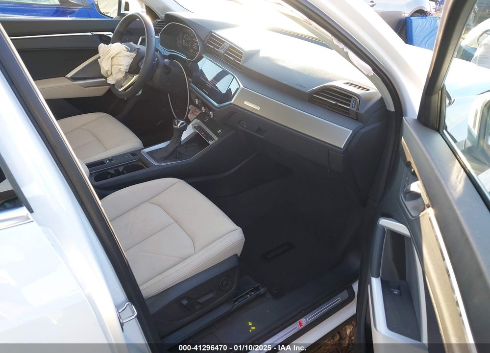 2024 AUDI Q3 VIN: WA1DECF32R1031144