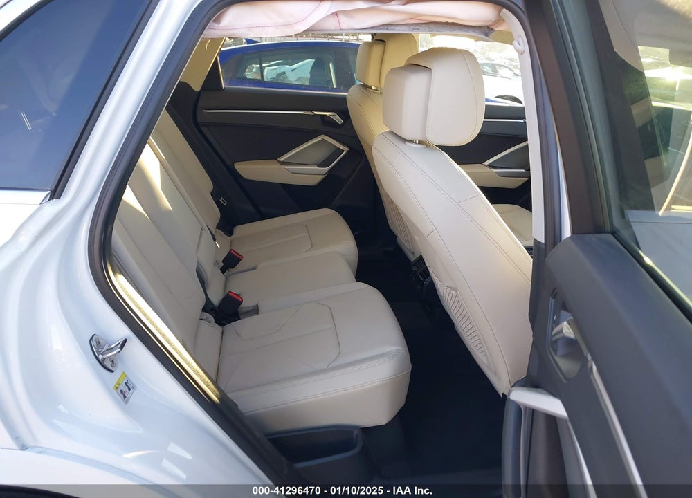 2024 AUDI Q3 VIN: WA1DECF32R1031144