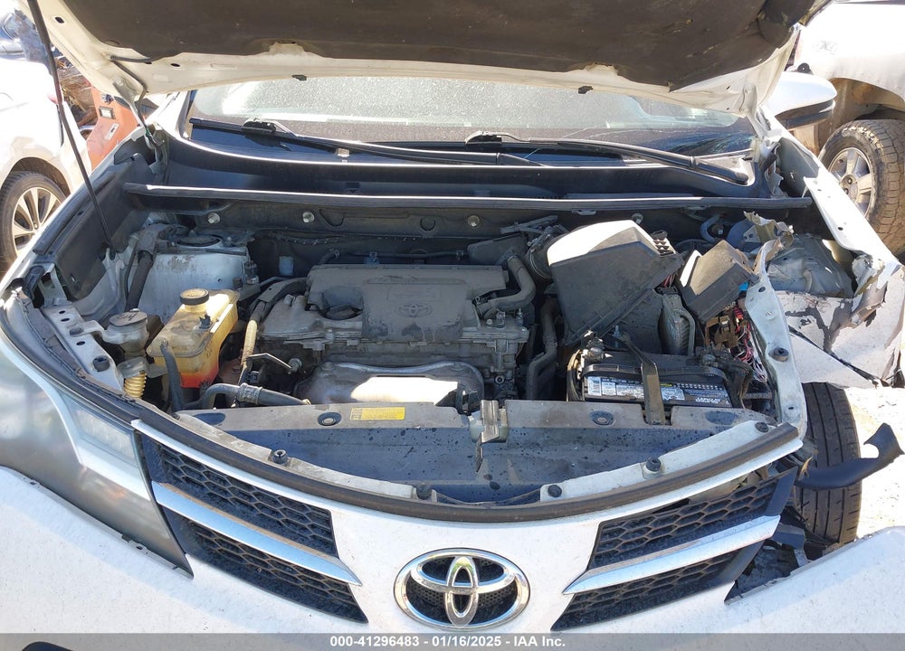 2015 TOYOTA RAV4 XLE VIN: 2T3WFREV5FW174149