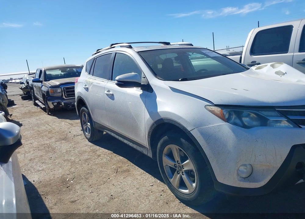 2015 TOYOTA RAV4 XLE VIN: 2T3WFREV5FW174149