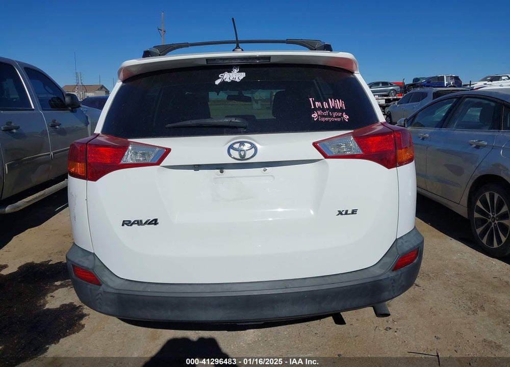 2015 TOYOTA RAV4 XLE VIN: 2T3WFREV5FW174149